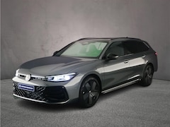 Volkswagen Passat Variant - R-Line Edition 1.5 TSI eHybrid 272pk DSG Automaat Trekhaak, Panoramadak, Harman Kardon aud