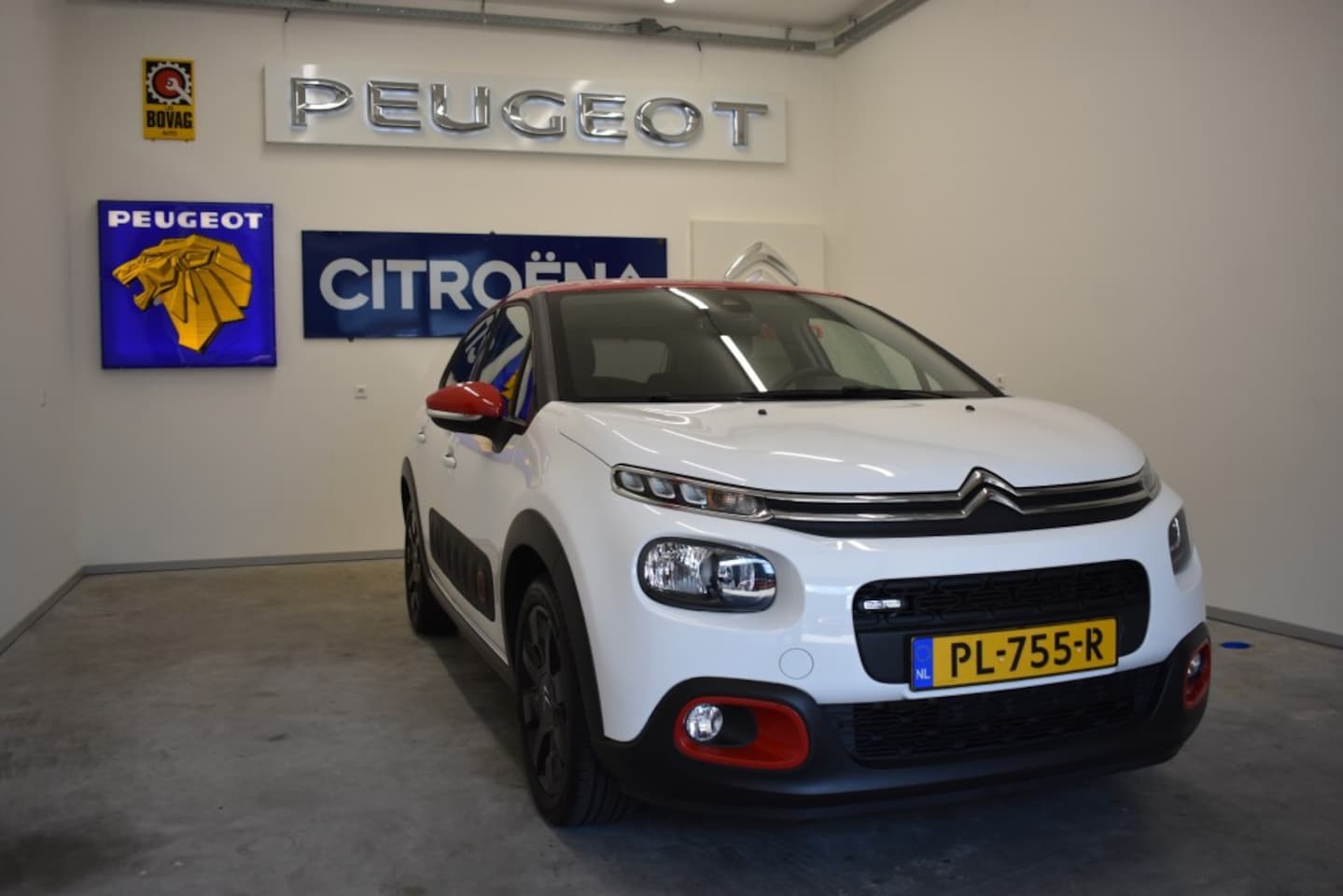 Citroën C3 - 1.2 PureTech Shine 62.000 Km. 82 Pk. - AutoWereld.nl