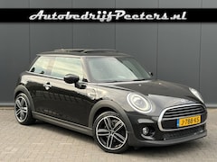 MINI Cooper - 1.5 Cooper 2e eig. Pano LED Navi Cruise Lichtpakket NL-auto