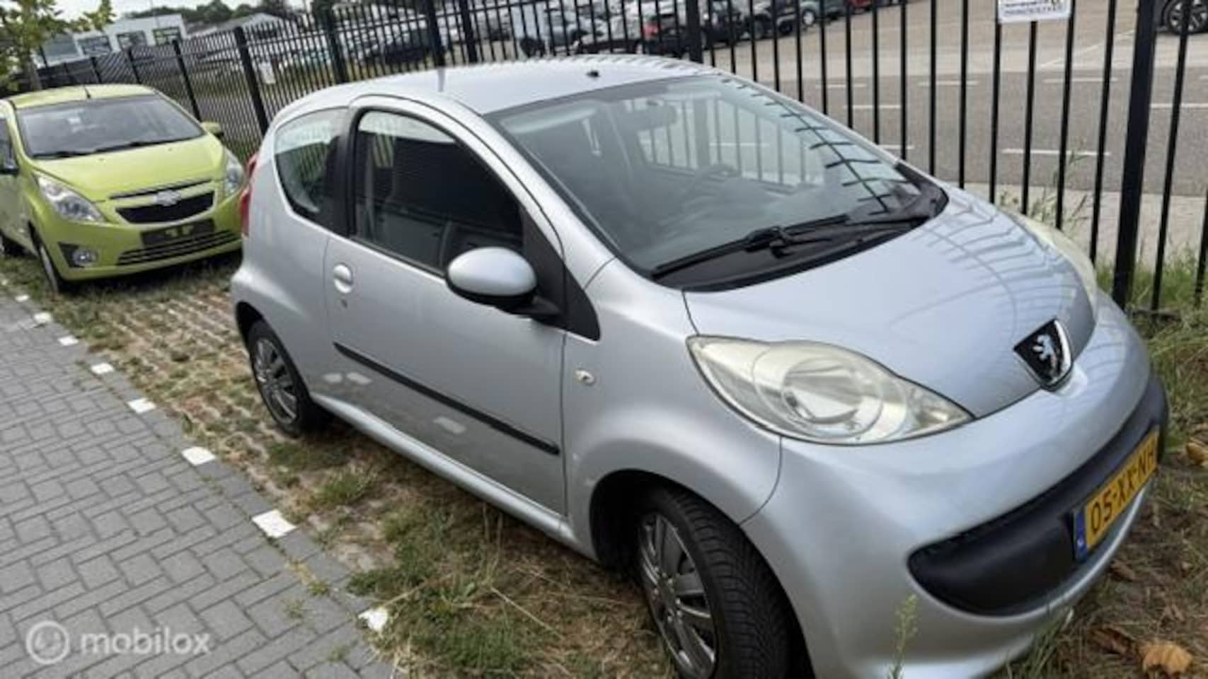Peugeot 107 - 1.0-12V XS 1.0-12V XS - AutoWereld.nl