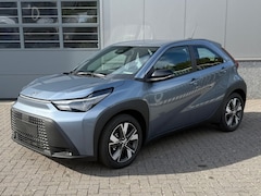 Toyota Aygo X - HYBRID 1.5 17 Lichtmetaal Stoelverwarming Go pack