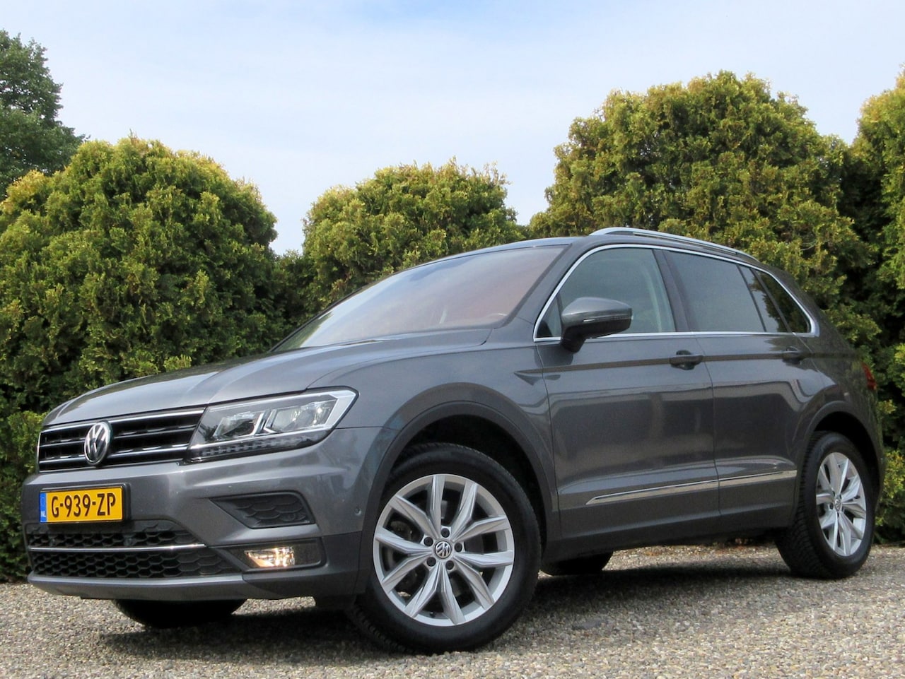 Volkswagen Tiguan - 2.0 TSI 4Motion Highline Automaat * Trekhaak * - AutoWereld.nl