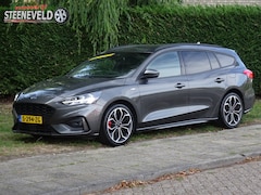 Ford Focus Wagon - 1.5 150PK AUTOMAAT ST-Line X met camera en Trekhaak