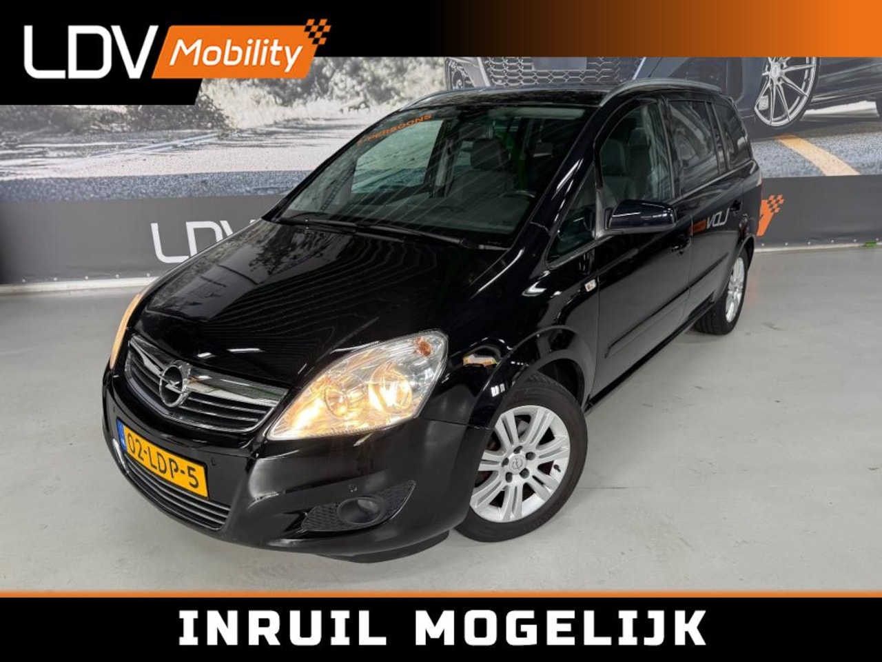 Opel Zafira - 1.6 COSMO / 7-Persoons / Bluetooth / Historie aanwezig. - AutoWereld.nl