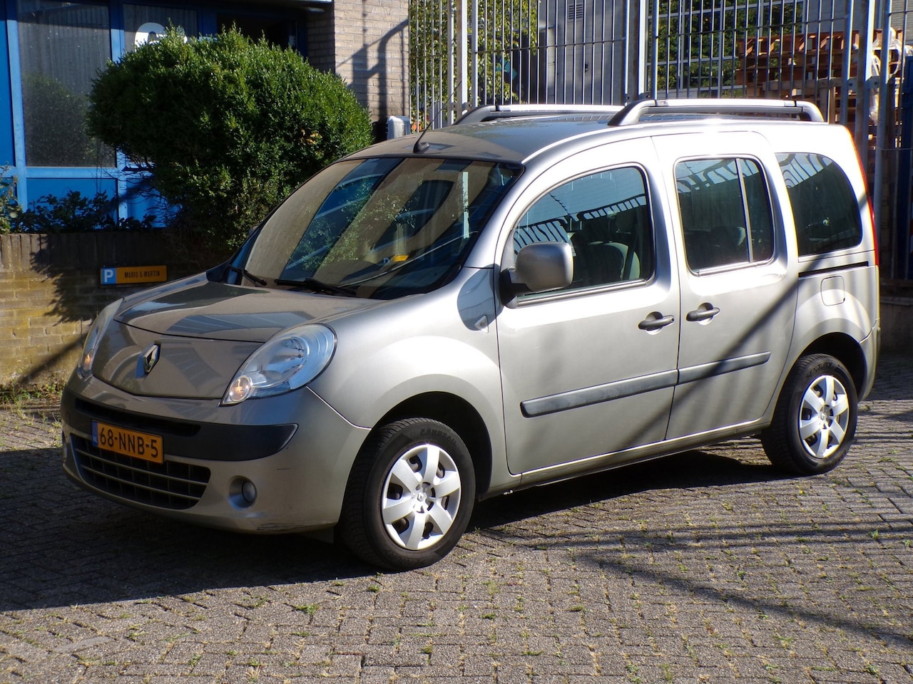 Renault Kangoo Family - 1.6-16V Expression 1.6-16V Expression - AutoWereld.nl