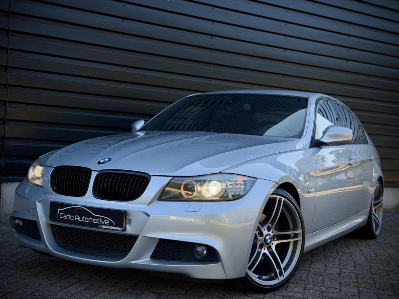 BMW 3-serie - 320i M-SPORT XENON|SPORTSTOEL|CLIMA|19'' M|STOELVERW - AutoWereld.nl