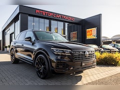Volkswagen Touareg - 3.0 TSi 4MOTION R, Pano, Massage, Trekhaak, Nachtzicht