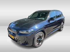 BMW iX3 - High Executive 80 kWh / Trekhaak / Panoramadak / 360Camera / Head-up / 20'' / Leder / Harm