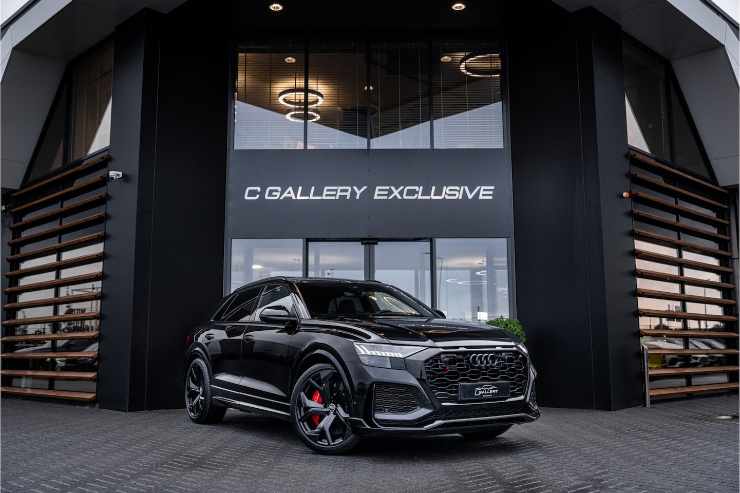 Audi RSQ8 - 4.0 TFSI quattro - RS Dynamic + | Panorama | Keramisch | Stoelmassage & Koeling - AutoWereld.nl