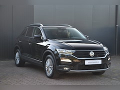 Volkswagen T-Roc - 1.5 TSi 150 PK Style * Navigatie * Nette Auto * Automaat