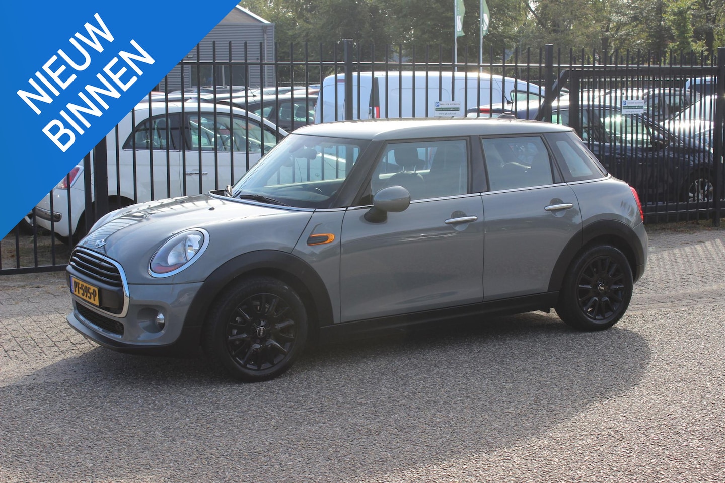 MINI 5-Deurs - 1.2 One Pepper Business, Navigatie, Airco! - AutoWereld.nl