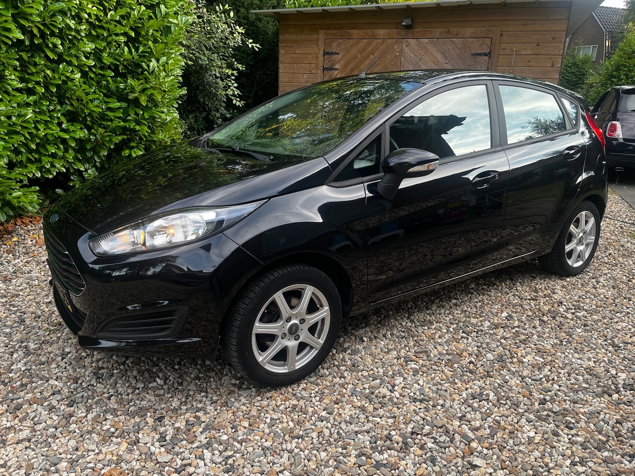 Ford Fiesta - RIJKAAR/APK/HISTORY/BEURT/NAP/AIRCO/5drs//DIREKT MEE - AutoWereld.nl