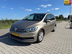 Volkswagen Touran - 1.4 TSI Highline Edition R 7p, Trekhaak, Carplay, Cruisecontrol, PDC, Stoelverwarming