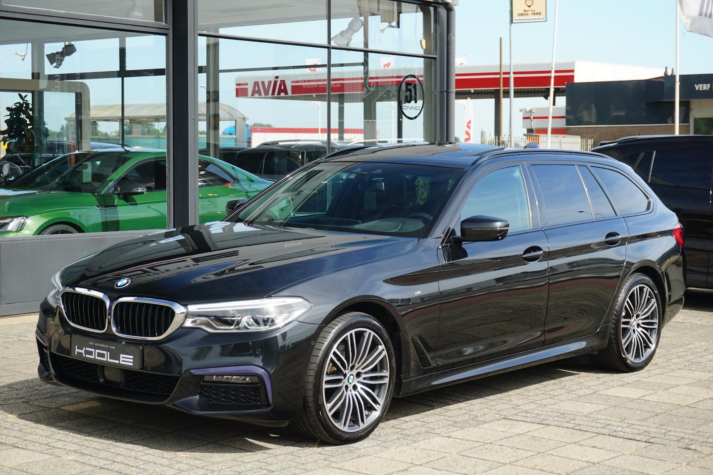 BMW 5-serie Touring - 530i High Executive | M-Sport | 4WS | PANO | - AutoWereld.nl