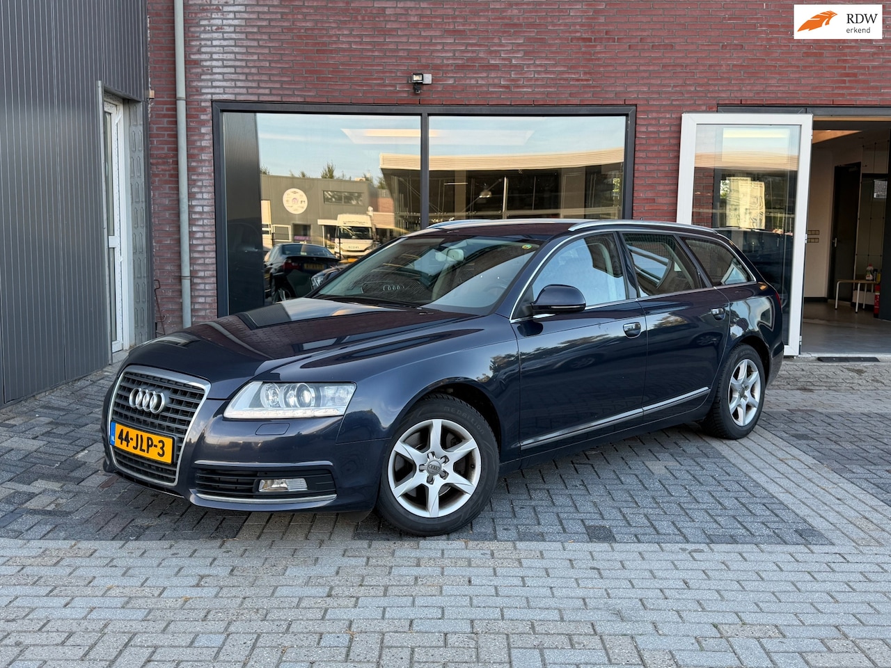 Audi A6 Avant - 2.0 TFSI Business Edition | Autm | Trekhaak |Leer | Cruise | Stoelverwarming | - AutoWereld.nl
