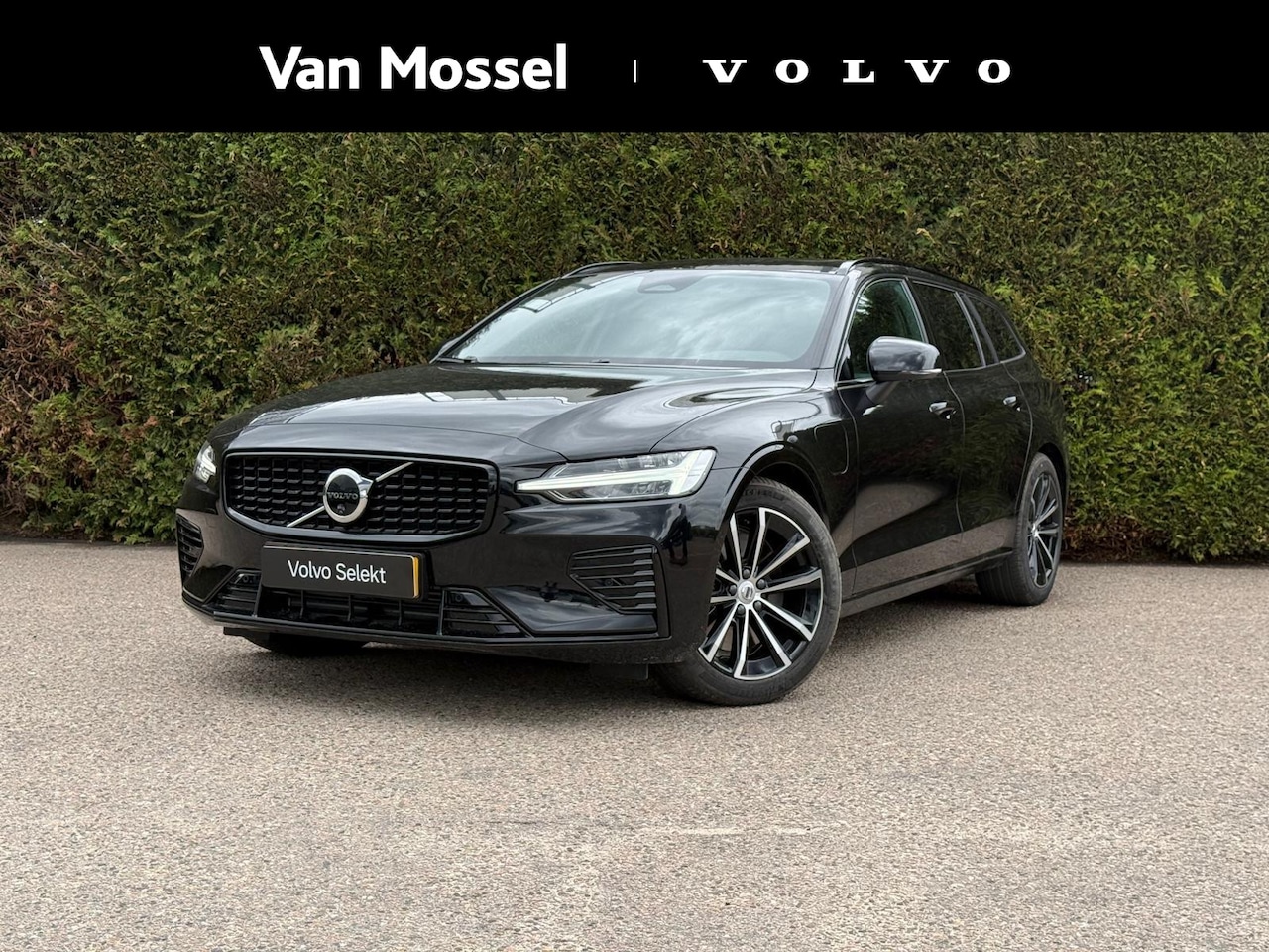 Volvo V60 - 2.0 T8 Plug-in hybrid AWD Plus Dark | Panoramadak | 360 camera | Stoel/Stuur Verwarming | - AutoWereld.nl