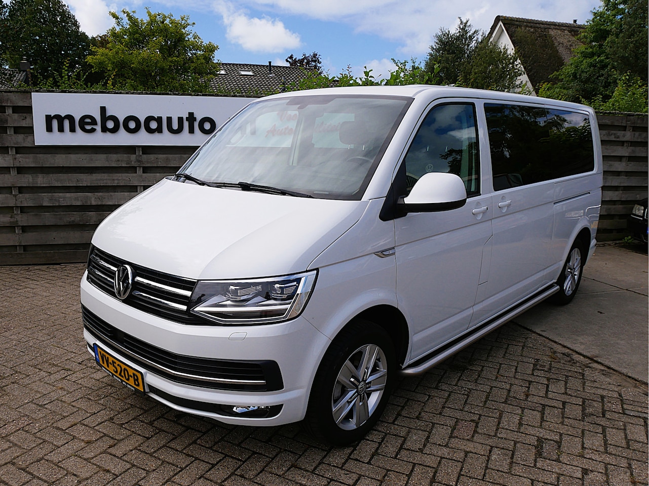 Volkswagen Transporter - 2.0 TDI L2H1 DC Highline 2.0 TDI L2H1 DC Highline - AutoWereld.nl