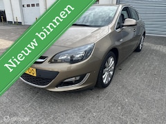 Opel Astra - 1.4 Turbo Business +trekhaak