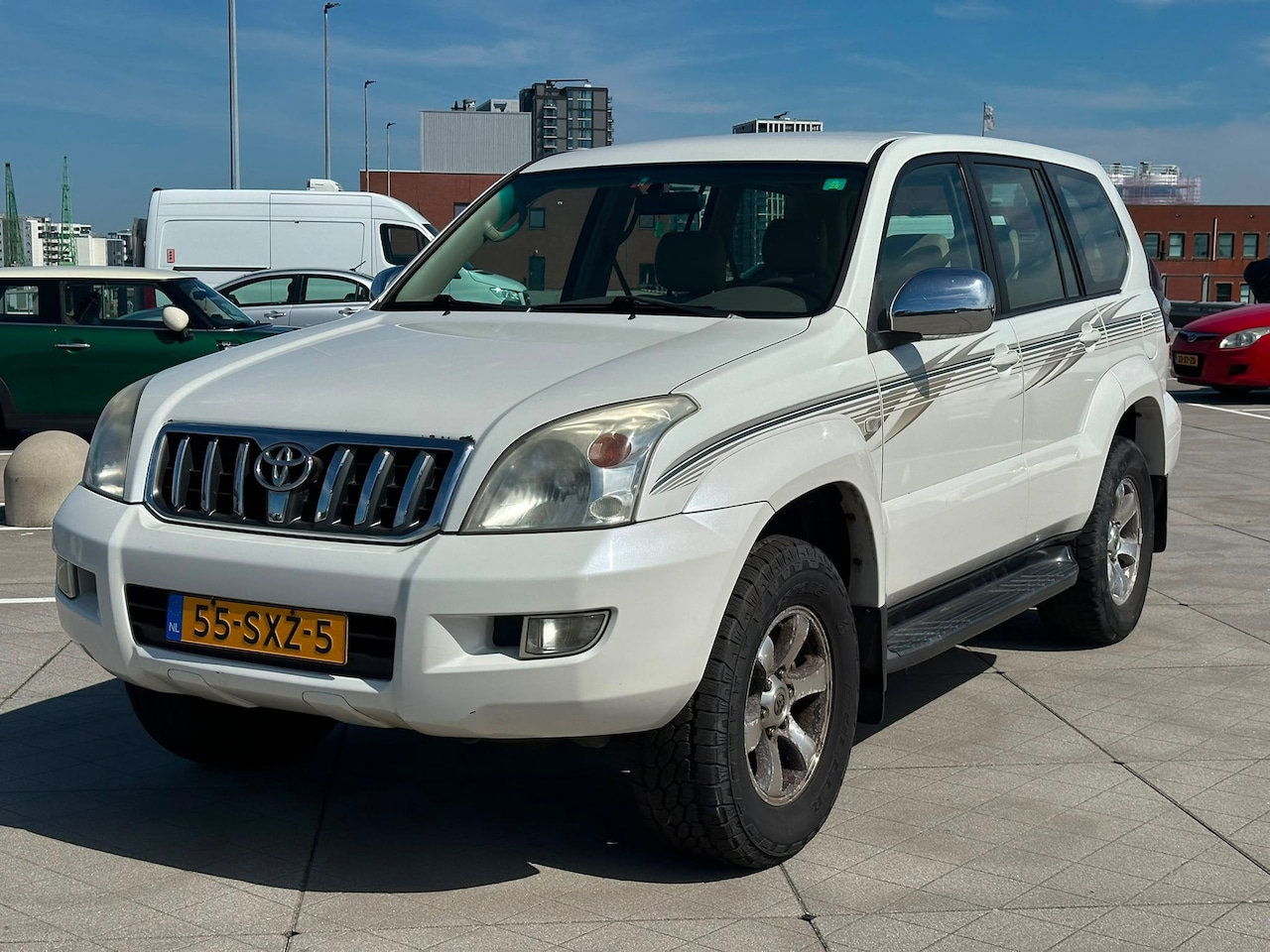 Toyota Land Cruiser - 4.0 V6 VVT-i Executive Automaat 1e Eig 7P Zeer Weinig Kilometers Trekhaak Nieuwe Apk Cruis - AutoWereld.nl