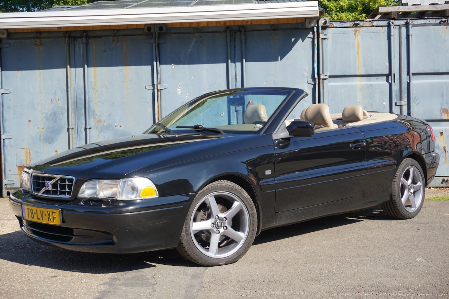 Volvo C70 Convertible - 2.4 T Prestige | Windscherm | Zeer netjes | PDC | APK 04-09-2027 - AutoWereld.nl