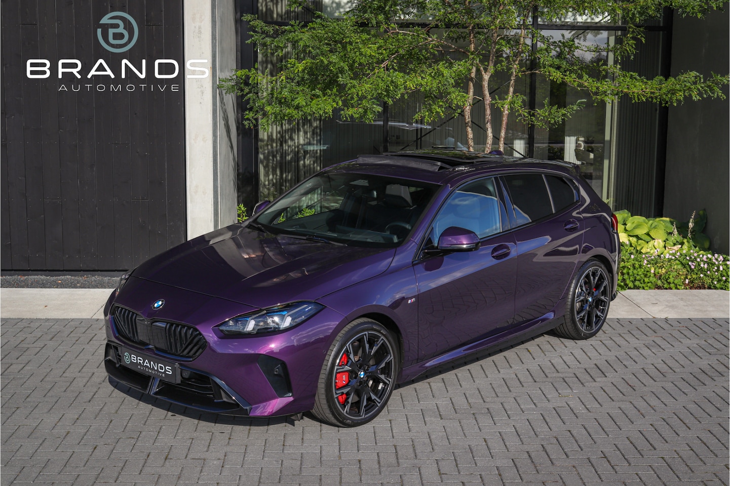 BMW 1-serie - 120i M Sport Edition Pano 360 cam Massage Uniek Garantie - AutoWereld.nl