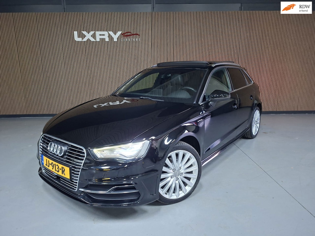 Audi A3 Sportback - 1.4 e-tron PHEV Ambition Pro Line plus | Clima| cruise | PDC | Pano | Stoelverwarming | - AutoWereld.nl