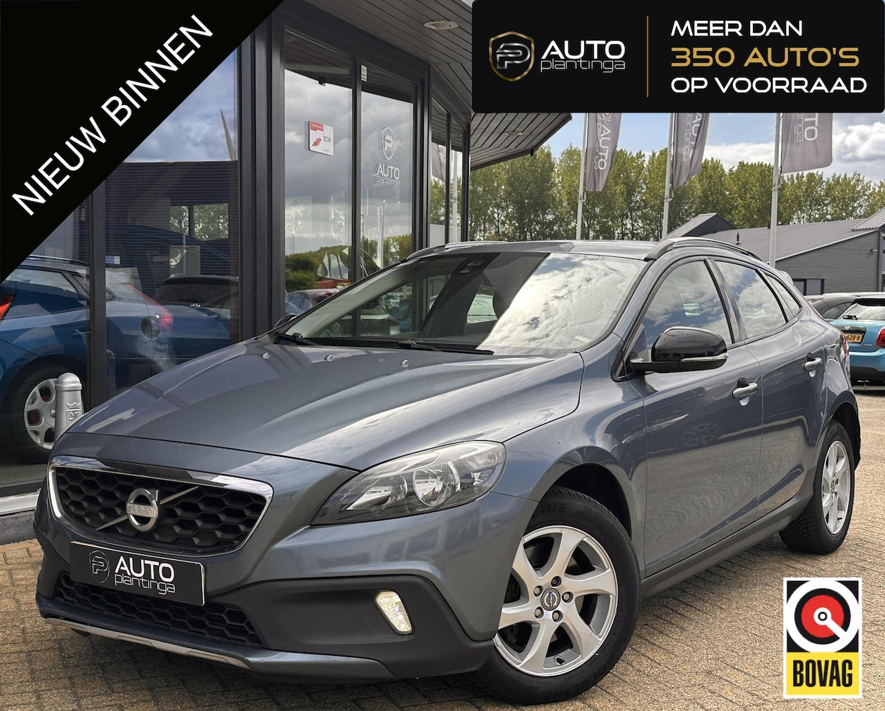 Volvo V40 Cross Country - 1.6 T4 Momentum 179PK | NL AUTO | NAP | Volledige Onderhoudshistorie | D-Riem is Vervangen - AutoWereld.nl