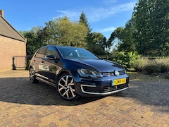 Volkswagen Golf - 1.4 TSI GTE