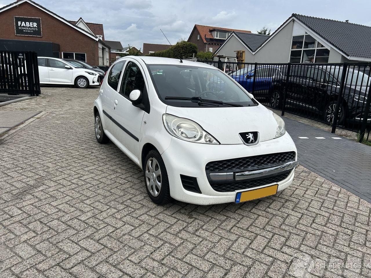 Peugeot 107 - 1.0-12V Millesim 200 | 95.190 km!! - AutoWereld.nl