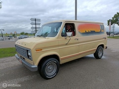 Ford Econoline - USA Shorty Van