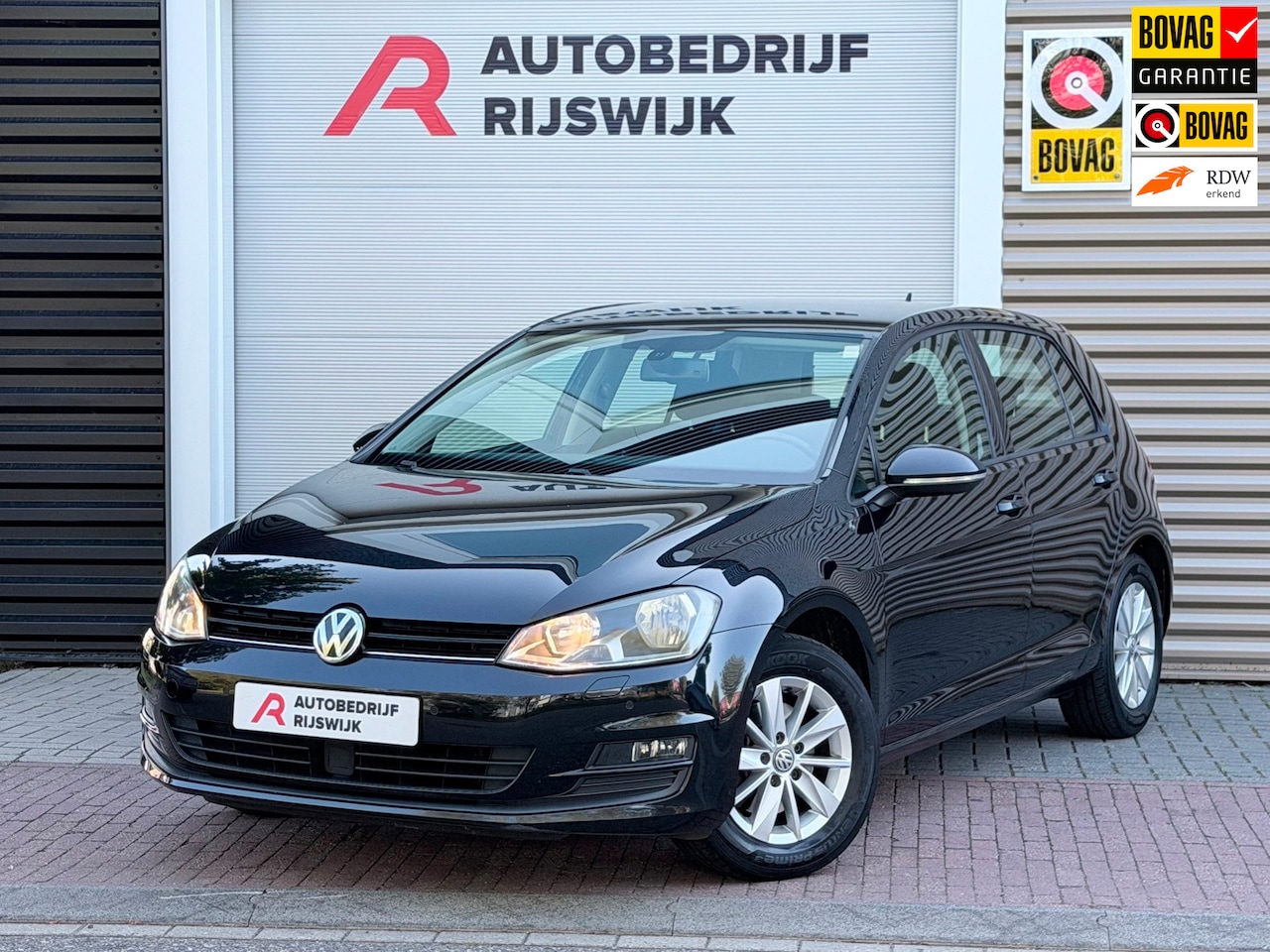 Volkswagen Golf - 1.4 TSI Highline Navigatie/Bluetooth - AutoWereld.nl