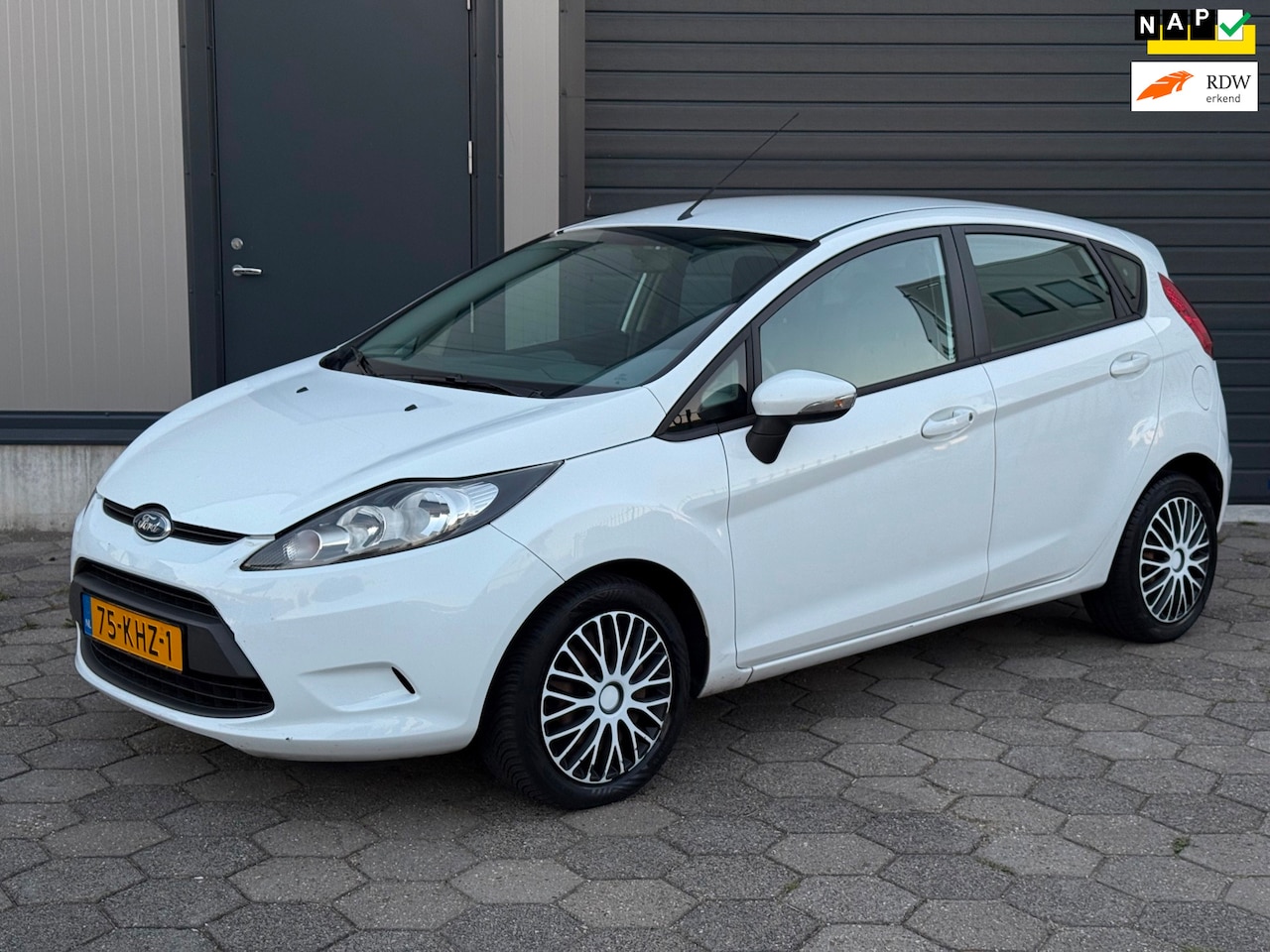 Ford Fiesta - 1.25 Limited 5DR Airco, Nieuwe Distr.riem/w.pomp! 1Jr. APK - AutoWereld.nl