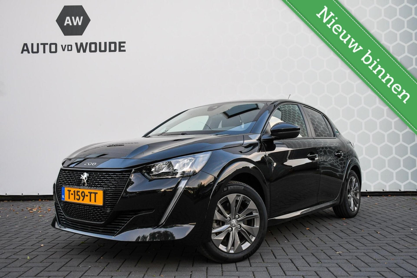Peugeot e-208 - EV Active Pack 50 kWh SOH 99% CarPlay - AutoWereld.nl