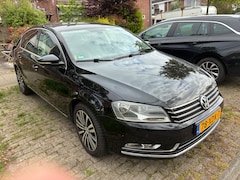 Volkswagen Passat - 1.6 TDI Highline BlueMotion