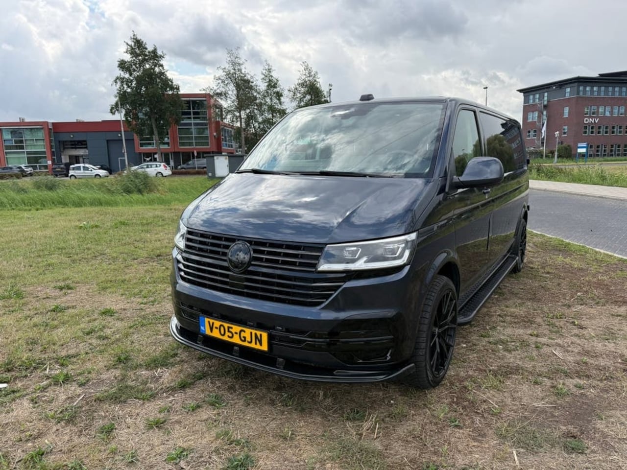 Volkswagen Transporter - 2.0 TDI L2H1 2.0 TDI L2H1 - AutoWereld.nl