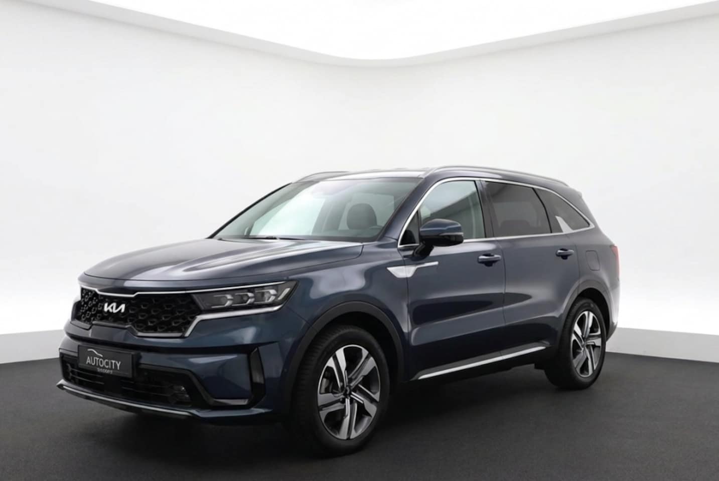 Kia Sorento - 1.6T-GDi Plug in Hybrid 7p ExecutiveLine AWD Pano | Nappa Leder | 360° | BOSE - AutoWereld.nl