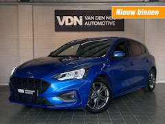 Ford Focus - 1.0 EcoBoost ST Line Business Trekhaak Navi ACC Smartlink 17''
