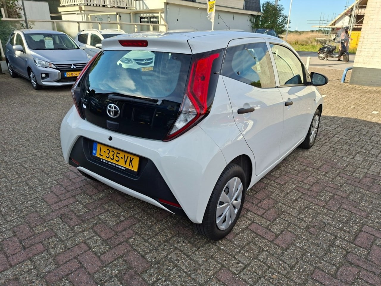 Toyota Aygo - 1.0 VVT-i-x-fun RADIO DAB/AIRCO/CRUISE/ELEC.RAMEN VOOR/1E EIGENAAR/BLUETOOTH