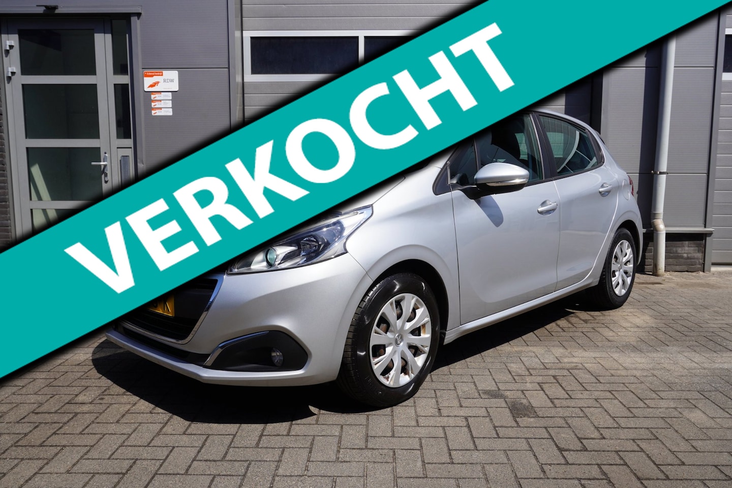 Peugeot 208 - 1.2 PureTech Blue Lion|Distributie vv in 2024 - AutoWereld.nl