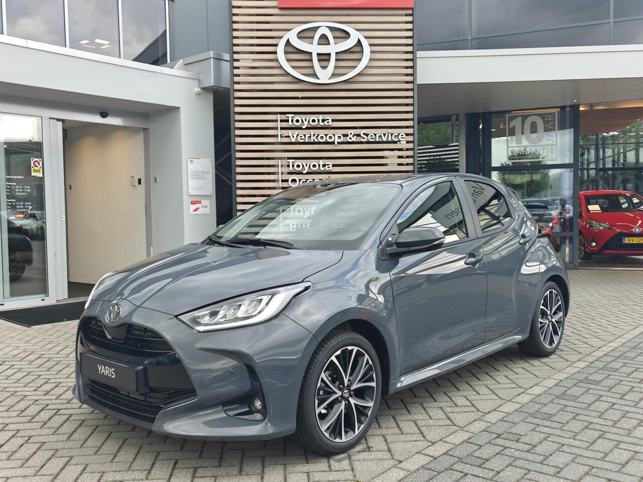 Toyota Yaris - 1.5 Hybrid 115 Dynamic NIEUW DIRECT LEVERBAAR! MODEL 2026 STOEL/STUURVERW PARK-SENSOREN BL - AutoWereld.nl