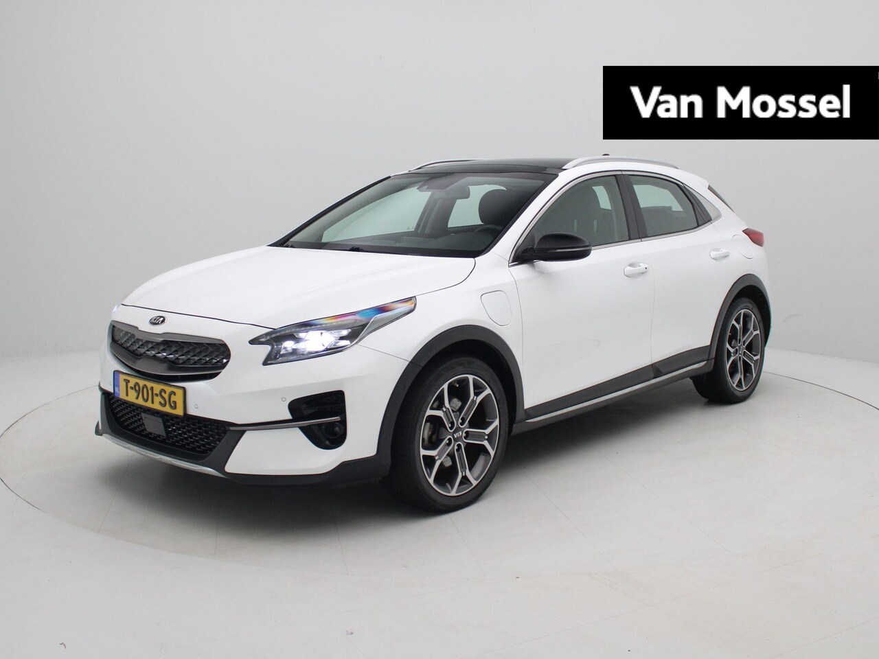 Kia XCeed - 1.6 GDi PHEV ExecutiveLine | Schuif/kantel dak | Navigatie | Camera | - AutoWereld.nl