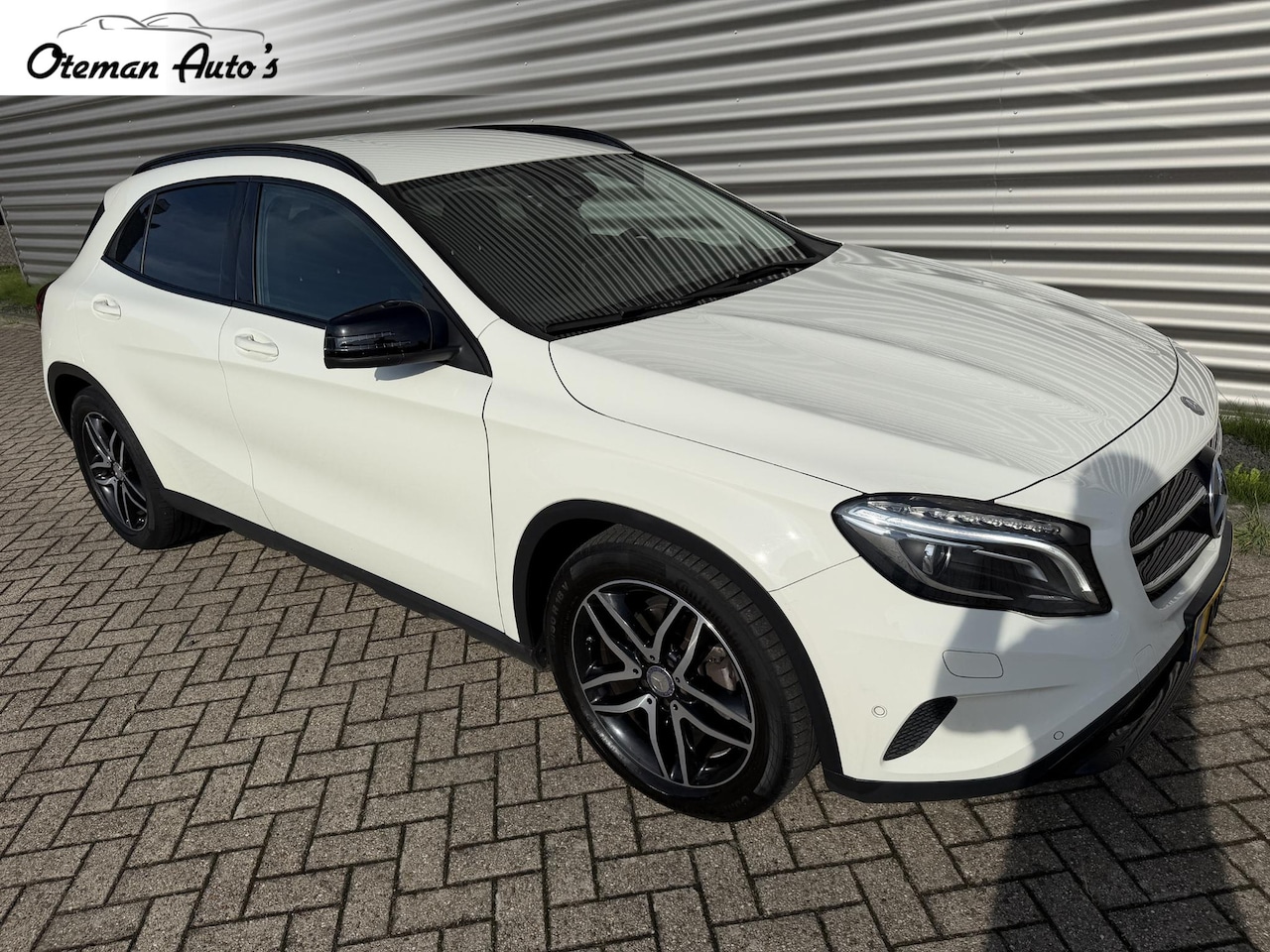 Mercedes-Benz GLA-Klasse - 200 Trekhaak Leder Night - AutoWereld.nl