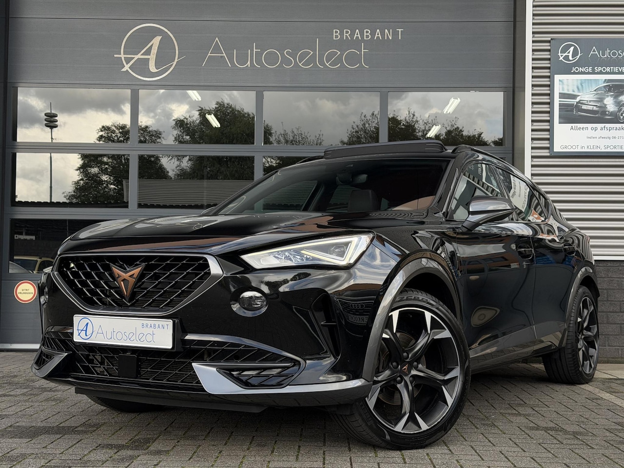 CUPRA Formentor - 1.4 e-Hybrid VZ Copper Edition Pano | CarPlay - AutoWereld.nl