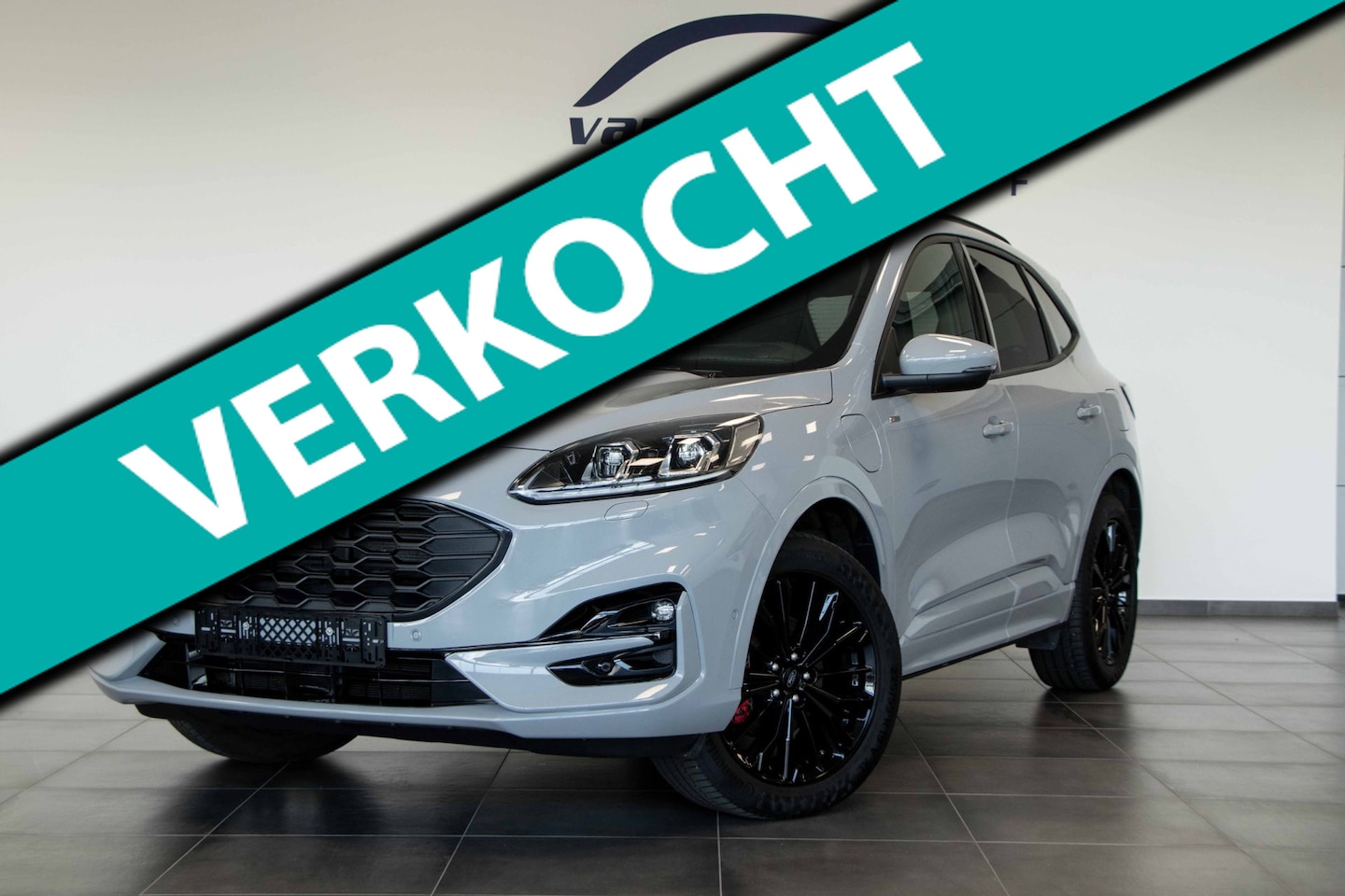 Ford Kuga - 2.5 PHEV Graphite Tech Edition| Winter Pakket| Afneembare Trekhaak - AutoWereld.nl