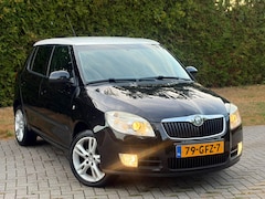 Skoda Fabia - Zeer Nette 1.6-16V Sport | AUTOMAAT | Weinig KM