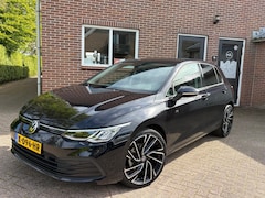 Volkswagen Golf - 8 1.5 TSI Style Trekhaak 131 PK, Stoelv. ACC 19inch