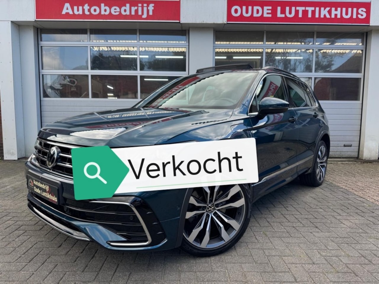 Volkswagen Tiguan - 1.4TSI eHybrid 245PK R-Line Pano 360Camera Leder Virtual IQ.Light ACC Navi - AutoWereld.nl