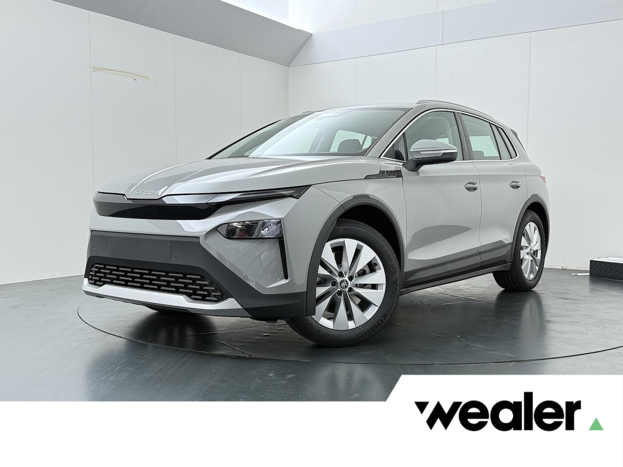 Skoda Elroq - 85 Tour Edition 286 PK | 19 Lichtmetalen velgen | Apple Carplay/Android Auto | Navigatie | - AutoWereld.nl
