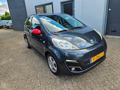 Peugeot 107 - 1.0 Sportium 5-deurs AIRCO *APK 23-1-2027