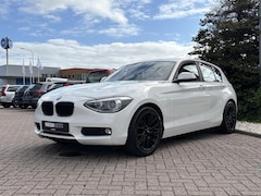 BMW 1-serie - 116i, Airco, 17 inch LMV, Stoelverwarming